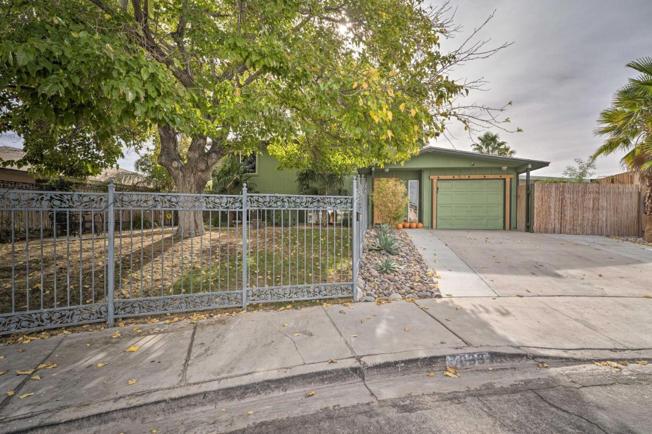 Vegas Oasis Home With Pool And Spa 7 Miles To Strip Las Vegas Exteriör bild