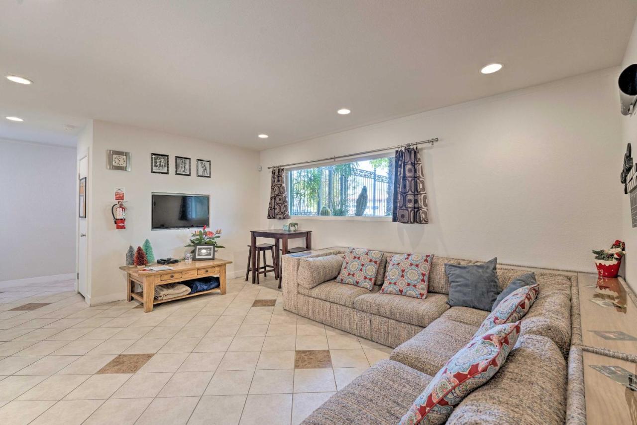 Vegas Oasis Home With Pool And Spa 7 Miles To Strip Las Vegas Exteriör bild