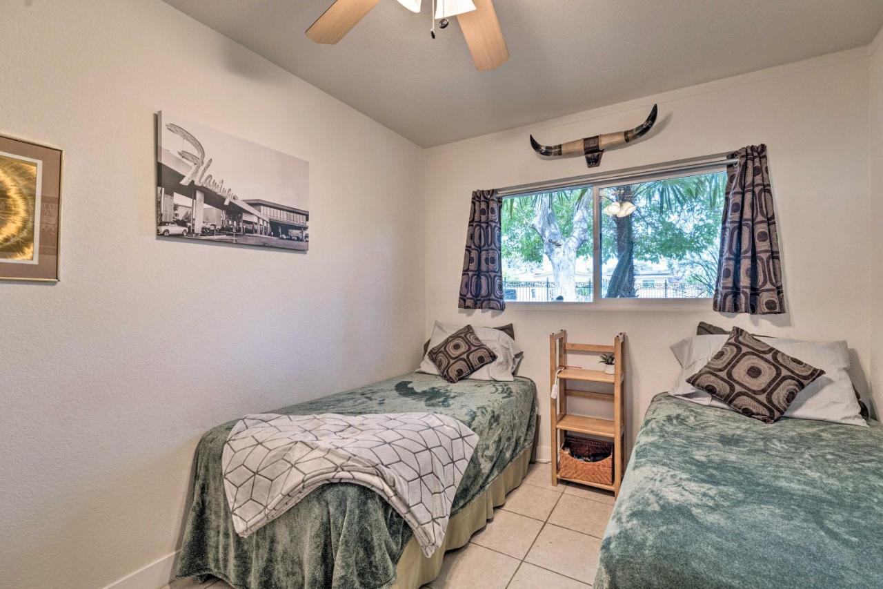 Vegas Oasis Home With Pool And Spa 7 Miles To Strip Las Vegas Exteriör bild