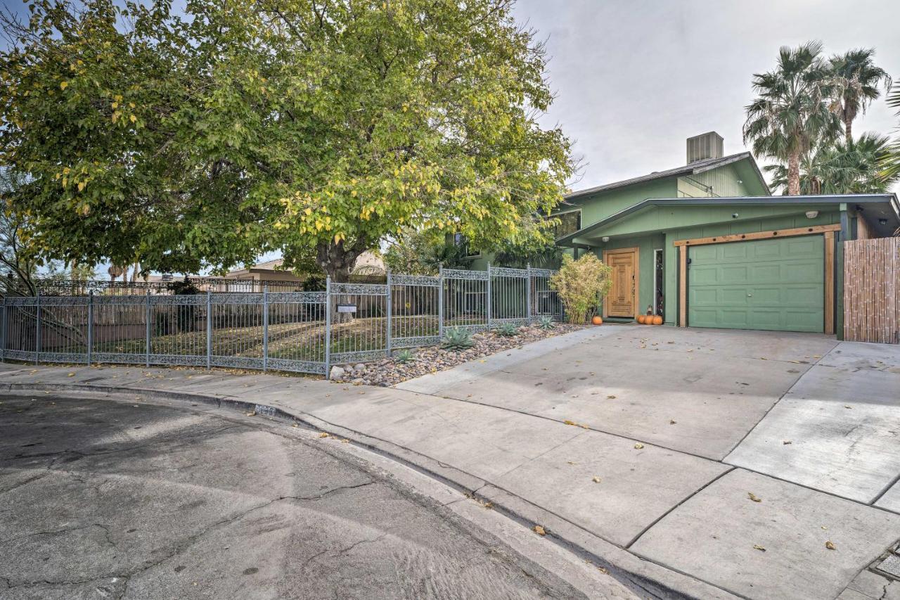 Vegas Oasis Home With Pool And Spa 7 Miles To Strip Las Vegas Exteriör bild